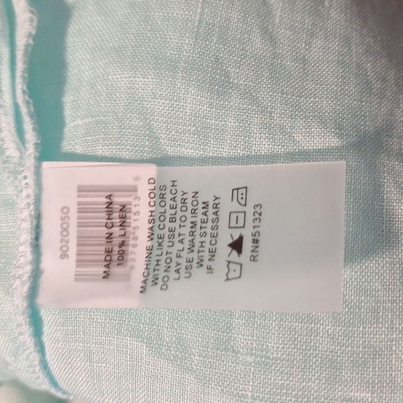 Vince Camuto long sleeve,  linen blouse, top. Xs. Auqa,  white. Button sleeve - Picture 10 of 10